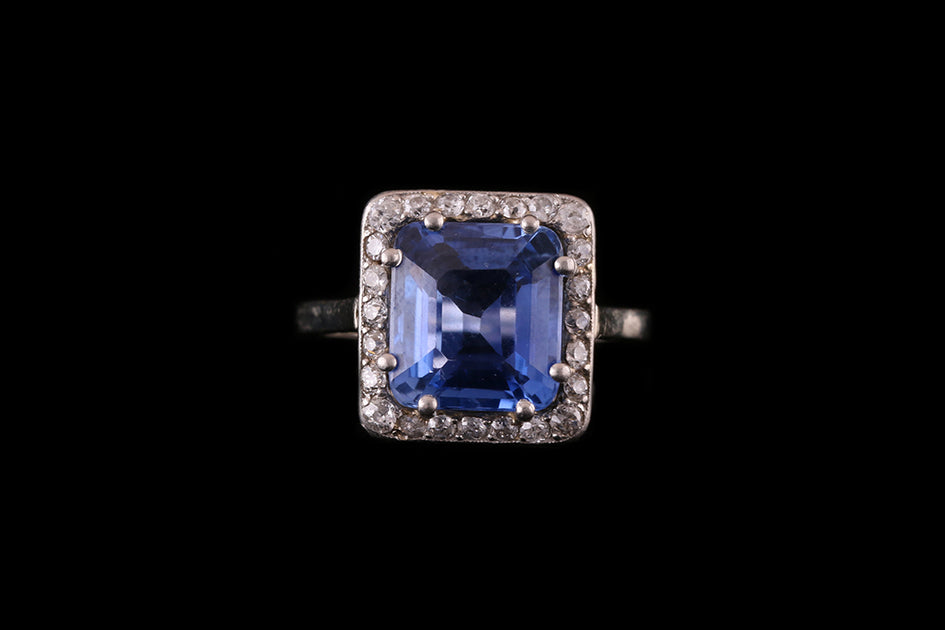 Square hot sale sapphire ring