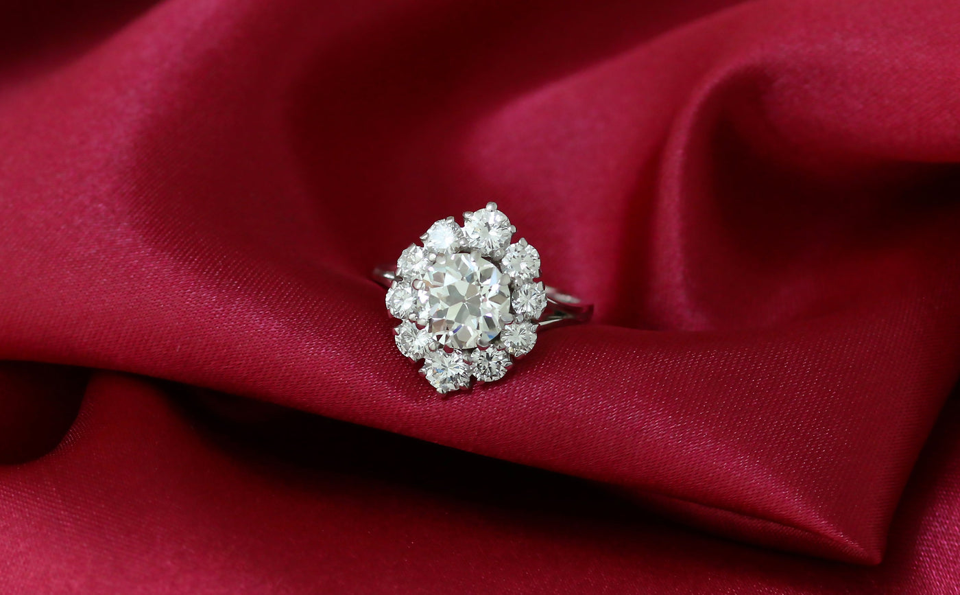 Latest Advert - 18ct White Gold Diamond Marquise Dress Ring