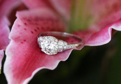 Latest Advert - Platinum Diamond Single Stone Ring with Diamond Shoulders