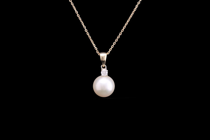9ct Yellow Gold Diamond and Cultured Pearl Pendant