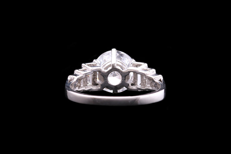 Platinum Diamond Single Stone Ring with Diamond Shoulders