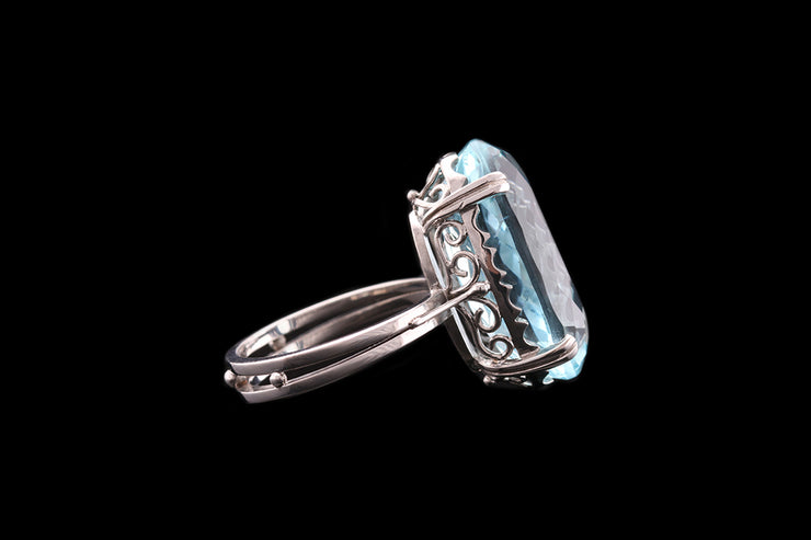 18ct White Gold Aquamarine Oval Dress Ring