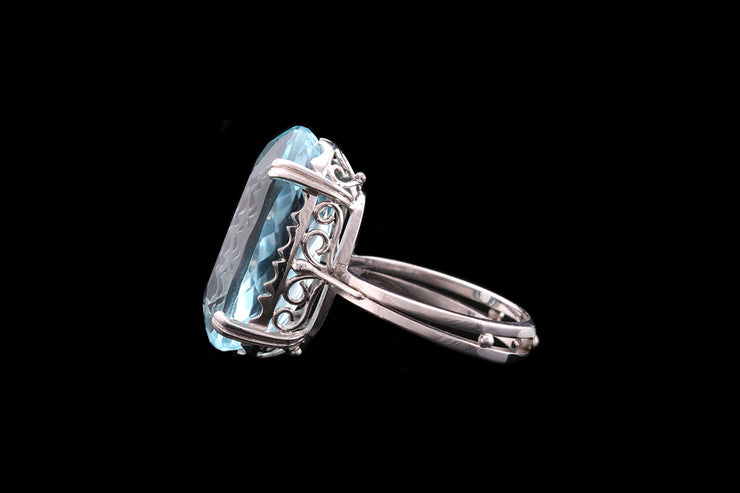 18ct White Gold Aquamarine Oval Dress Ring