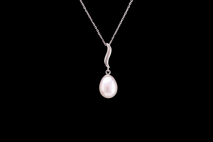 9ct White Gold Freshwater Pearl Drop Pendant