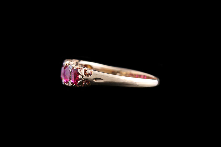 Victorian 18ct Yellow Gold Graduated Diamond and Burmese Ruby Five Stone Ring