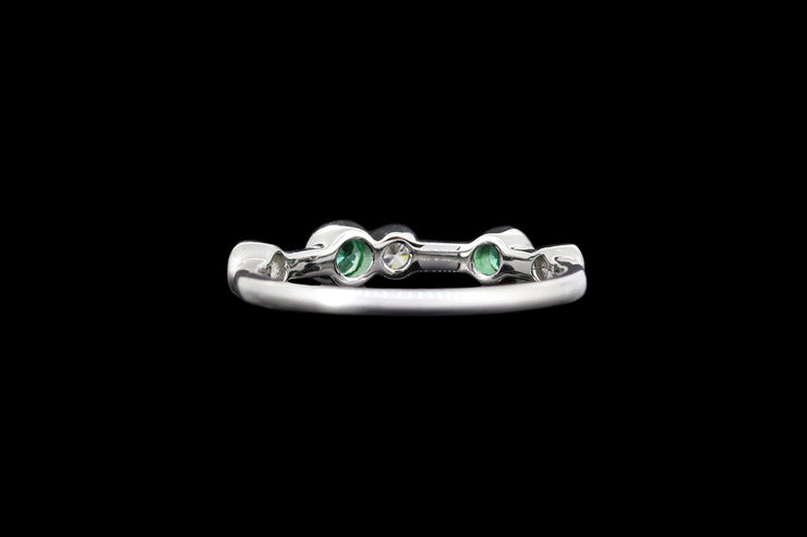 18ct White Gold Diamond and Emerald Scatter Ring