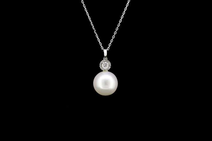 18ct White Gold Diamond and Southsea Pearl Pendant