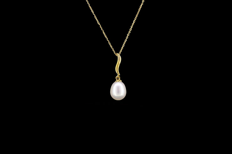 9ct Yellow Gold Freshwater Pearl Drop Pendant
