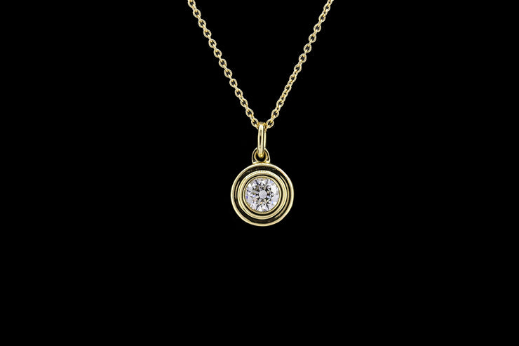 18ct Yellow Gold Diamond Solitaire Pendant
