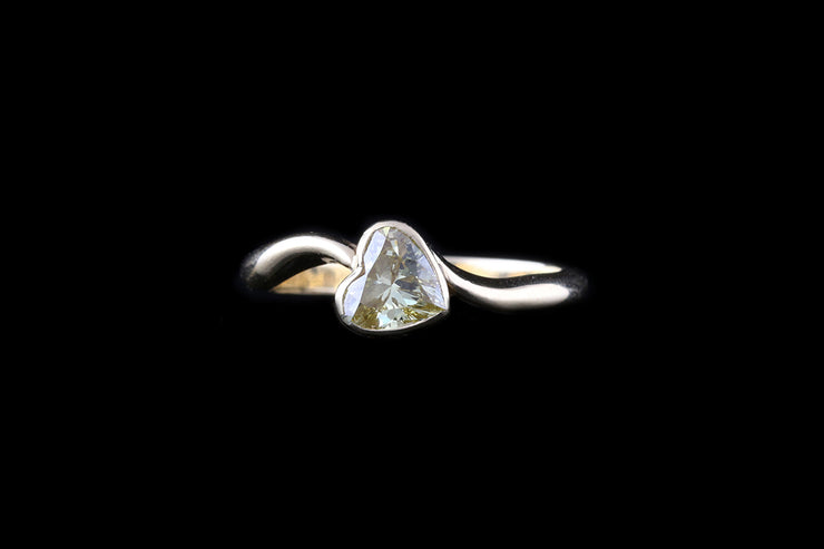 18ct Yellow Gold Diamond Heart Shape Ring