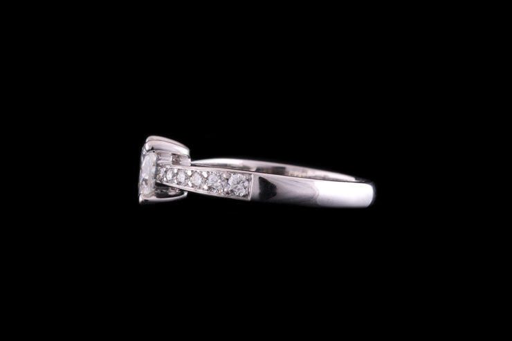 18ct White Gold Diamond Single Stone Ring with Diamond Shoulders