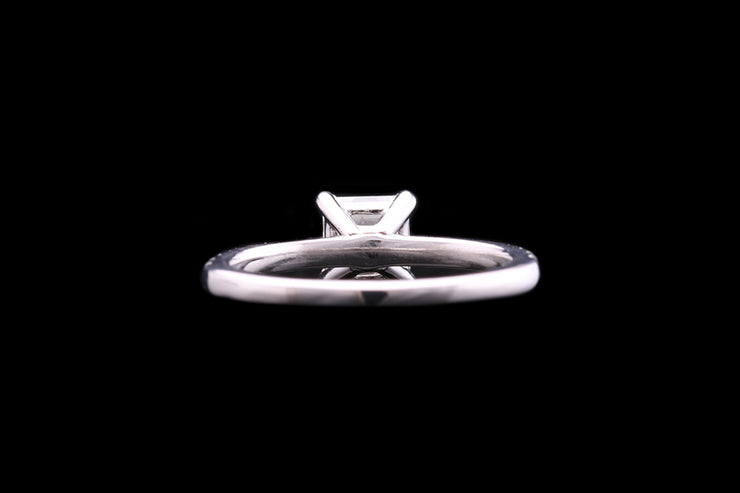 14ct White Gold Diamond Single Stone Ring with Diamond Shoulders